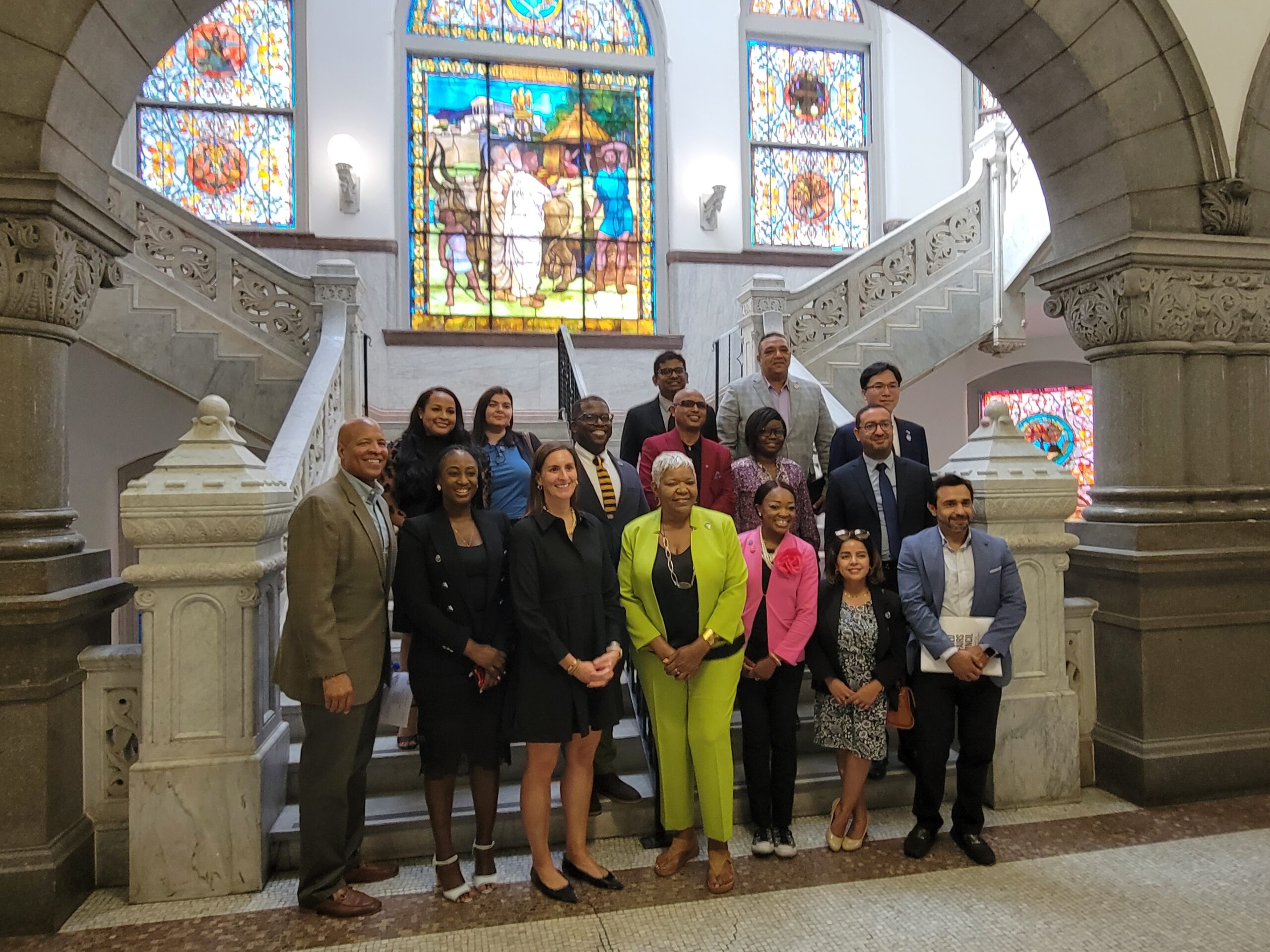 Photo of IVLP group meeting with Cincinnati City Council members on stairwell.